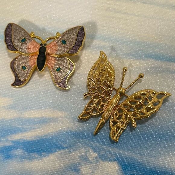 Pair Of Vtg Monet & Fish Brooch Pins Gold-tone & Pastel Cloisonne Enamel Signed - Picture 1 of 7